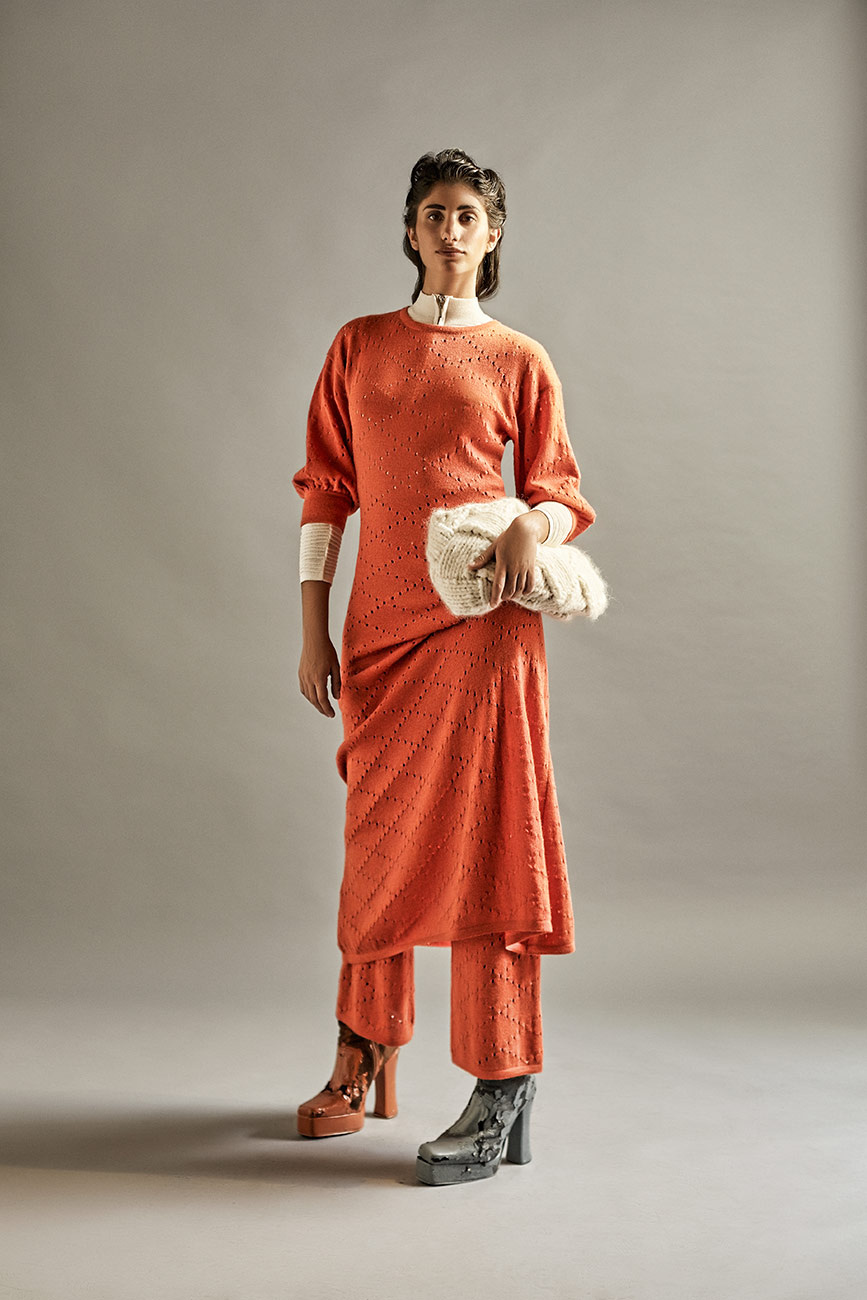 mozh_mozh_pasarela_259365125_867x1300